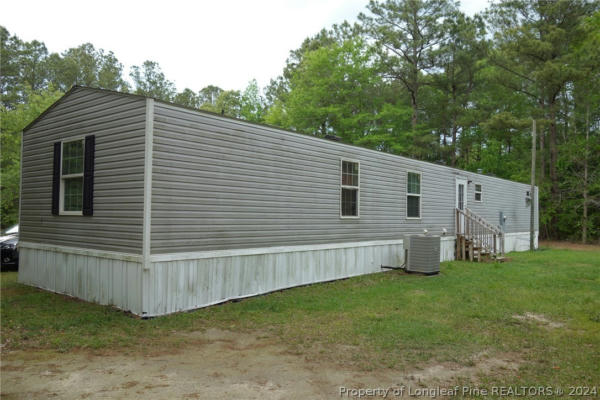 432 RILEY CIR, LUMBERTON, NC 28360, photo 3 of 20