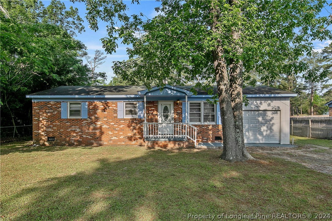 2662 STONEHAVEN DR, FAYETTEVILLE, NC 28306, photo 1 of 30